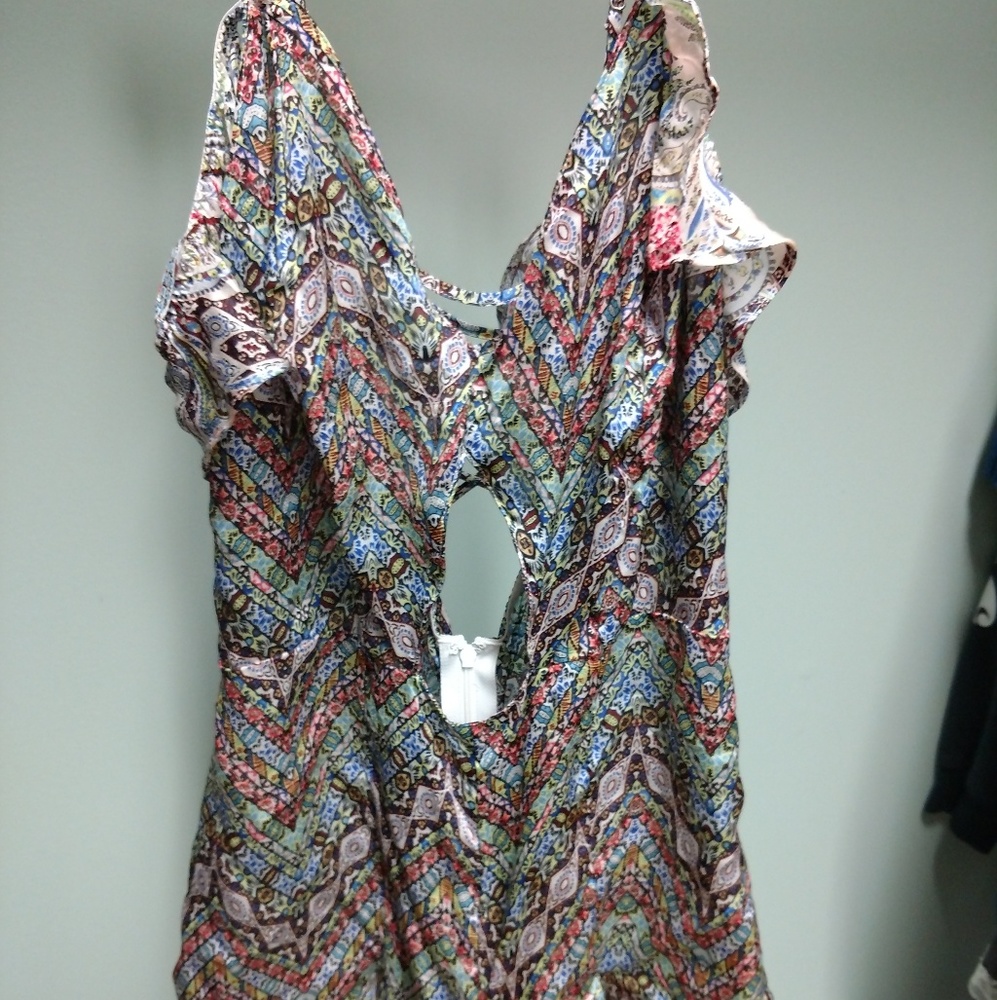💗💗 Victoria's Secret Paisley Silk Romper - Picture 2 of 7